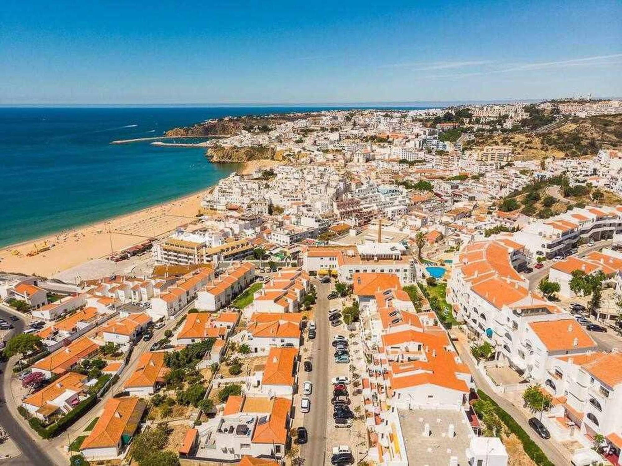 Central Town 2-Bedroom Apartment Albufeira Extérieur photo