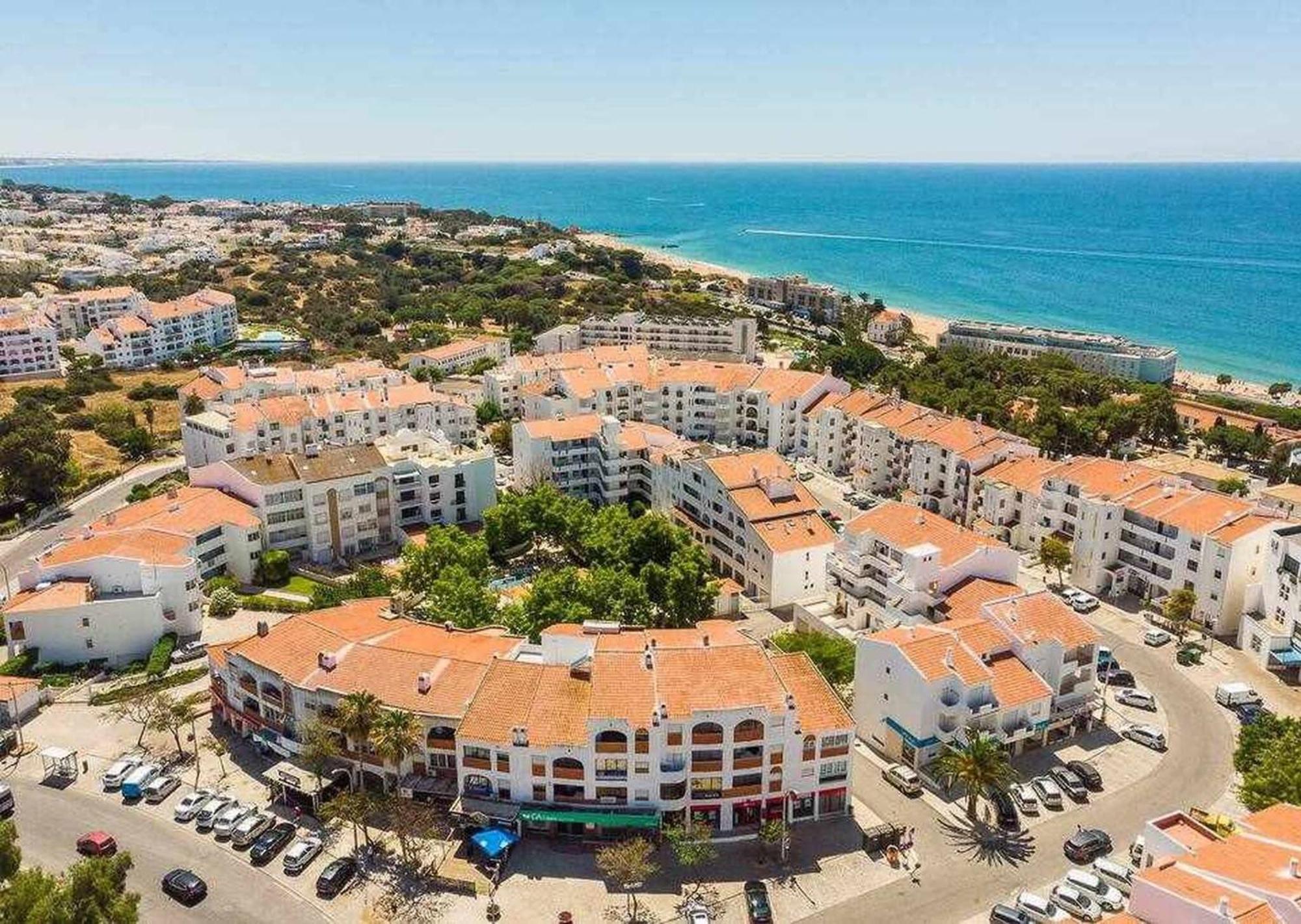 Central Town 2-Bedroom Apartment Albufeira Extérieur photo